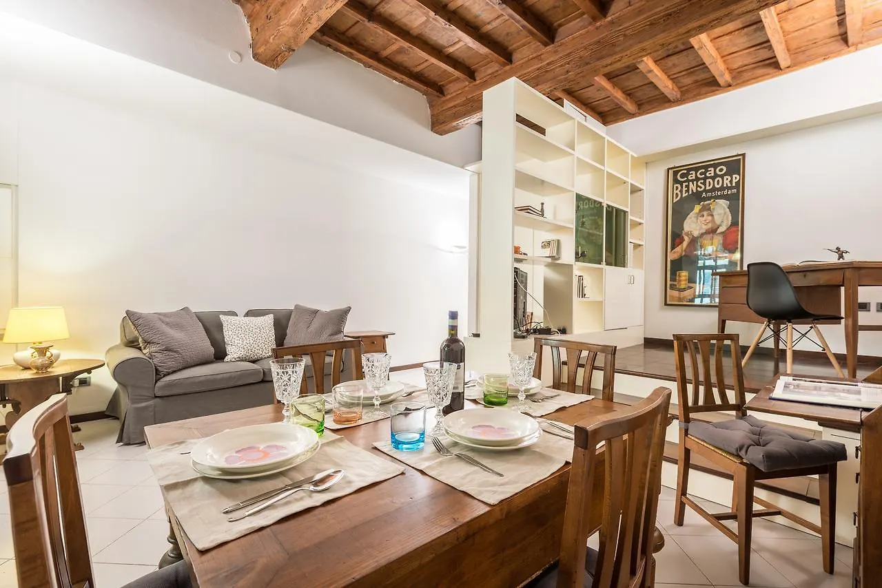 Giulietta By Mmega Apartment Florence Italy